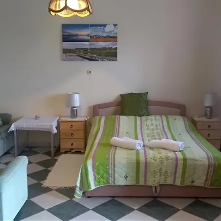 Balazs Πανσιόν